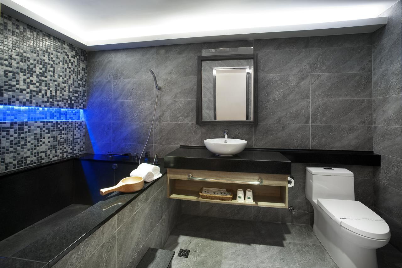 Two Fukun Hotel Цзяоси Экстерьер фото