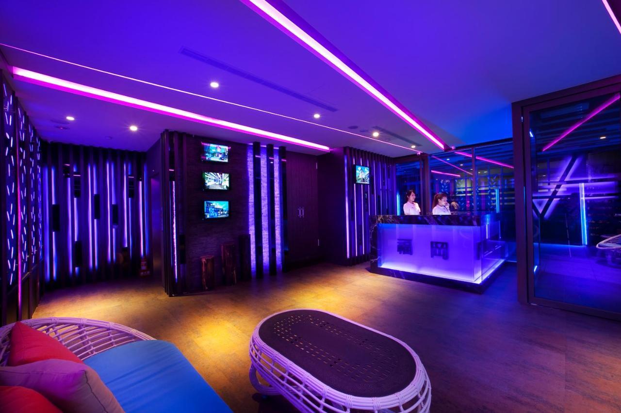 Two Fukun Hotel Цзяоси Экстерьер фото